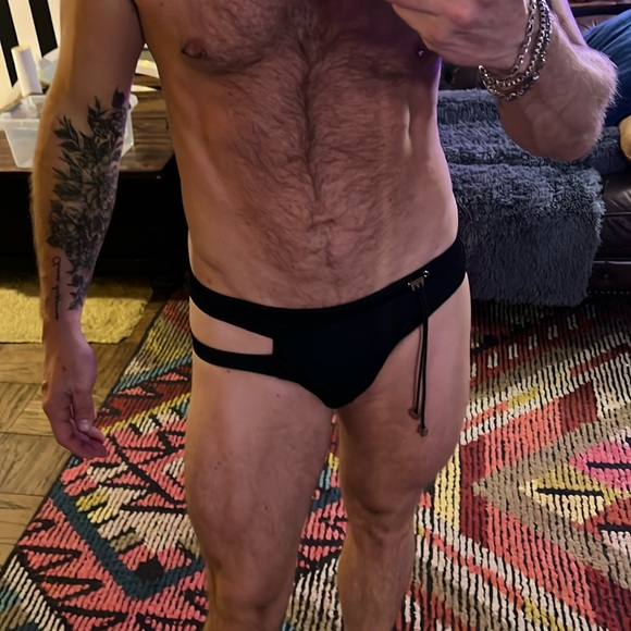 Men sexy speedo with cut out on the hip black - Picture 1 of 10